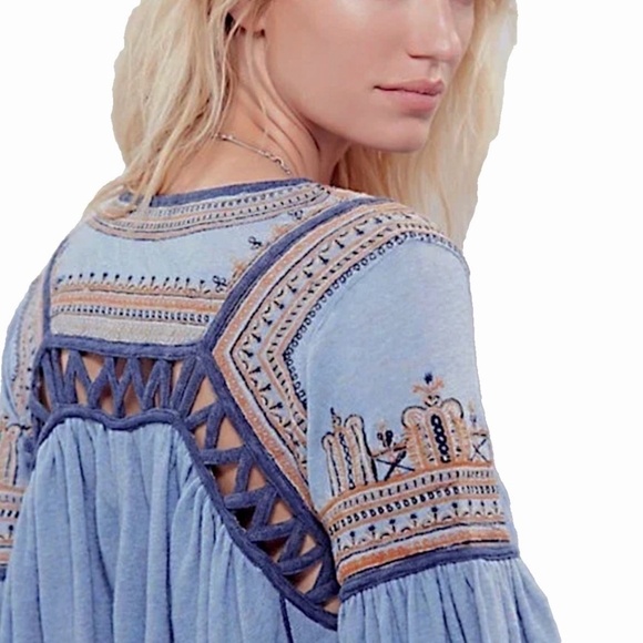 FREE PEOPLE Snow Kisses Embroidered Balloon Sleeve Boho Peasant Top - Picture 5 of 15